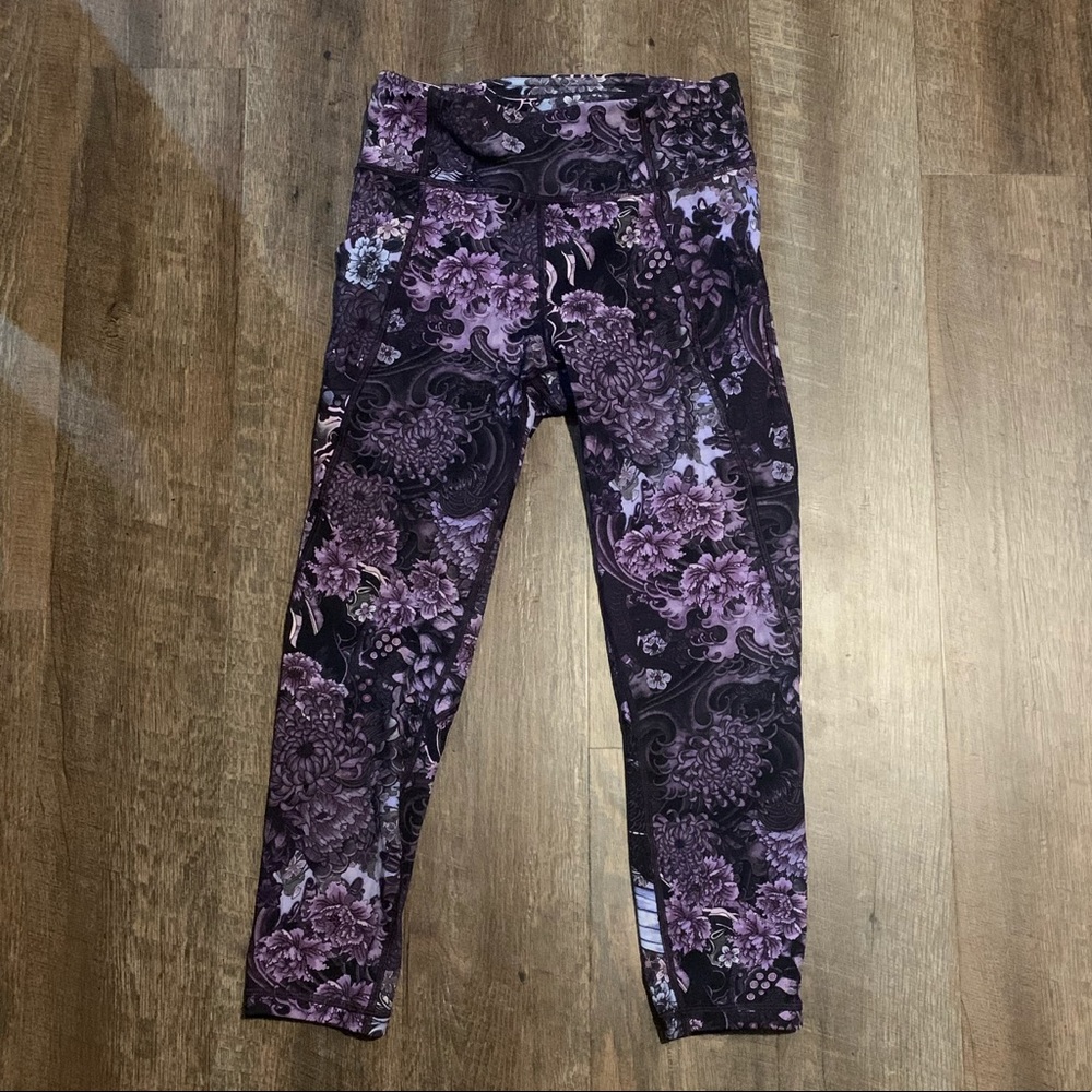 Time to sweat crop lululemon